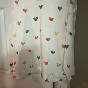 SHEIN Multicolor Heart Print Sweatshirt